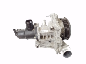 Mercedes Benz B-Class 246 (2011–2017) Water pump A6512000501 - 4