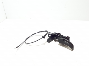   Hood release cable  - 7418203 