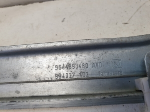 Peugeot 407 (2004–2010) Priekšējo durvju logu pacēlājs 9644893480 - 4