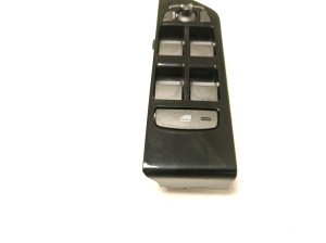 Land Rover Evoque (2011–2018) Front door glass switch BJ3214540AB - 3