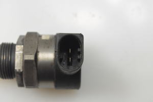 Skoda Rapid (2011–2026) Fuel rail pressure sensor 0281006075 - 4