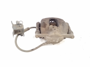 Mercedes Benz B-Class 246 (2011–2017) Front brake caliper A0004216781 - 3