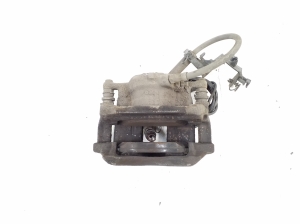 Mercedes Benz B-Class 246 (2011–2017) Front brake caliper A0004216881 - 3