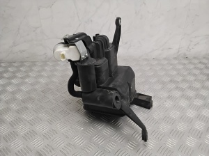 Porsche Cayenne (2010–2017) Charcoal canister 7P0201801A - 2
