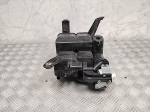 Porsche Cayenne (2010–2017) Charcoal canister 7P0201801A - 3