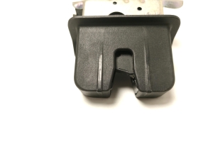 AUDI A4 B9 (2015–2026) Trunk lid lock 3G0827503A - 2