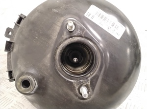 Porsche Cayenne (2010–2017) Brake booster 7P0612101C - 4