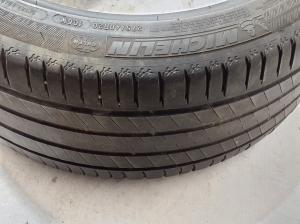 AUDI Q7 (2015–2026) Reifen 27540R20 - 2