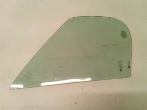 Front door quarter glass - 43R00049