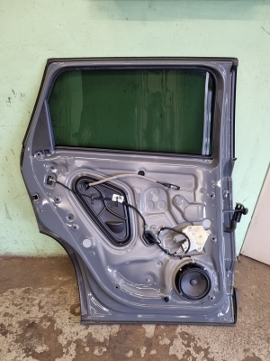 Volkswagen Taos I (2021–2026) Rear side doors - 4