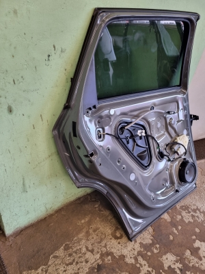Volkswagen Taos I (2021–2026) Rear side doors - 6