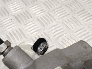 Porsche Cayenne (2010–2017) Piduri peasilinder 7P0611303A - 4