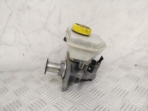 Porsche Cayenne (2010–2017) Piduri peasilinder 7P0611303A - 5
