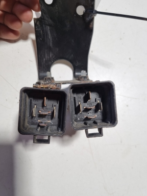 Mitsubishi Pajero IV (2006–2026) Relais MR500531 - 2