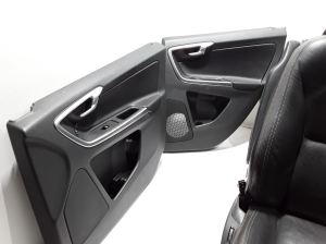 VOLVO XC60 (2008–2017) Salons un tā detaļas - 3
