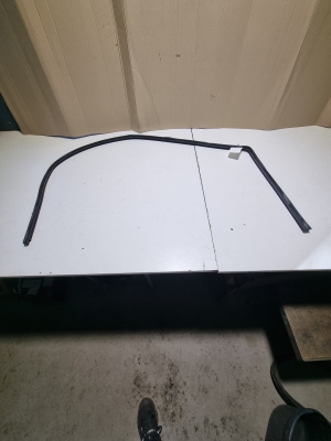 Mitsubishi Pajero IV (2006–2026) Front door rubber seal - 2