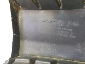 Volkswagen Passat B5 (1997–2005) Priekšējā bampera apakšējā reste 3B0853665H - 3
