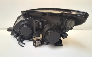 Hyundai i30 (2007–2011) Esituli 921022LXXX - 2