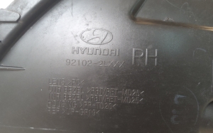Hyundai i30 (2007–2011) Esituli 921022LXXX - 3