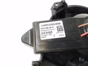 Mercedes Benz B-Class 246 (2011–2017) Heater blower motor A2469062501 - 3