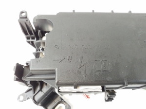 Mercedes Benz B-Class 246 (2011–2017) Kaitsmekarp salongis A2465400140 - 2