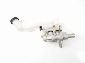 Mercedes Benz B-Class 246 (2011–2017) Brake master cylinder A2464300101 - 3