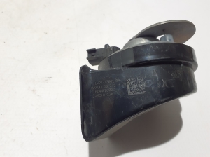 Ford Mustang Mach-E Mach-E (2020–2026) Helisignaal LJ9T13801BA - 3