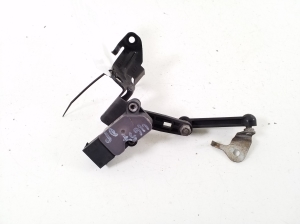Front ride height sensor - 6870200