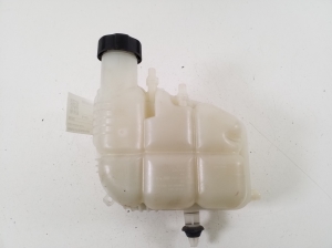 Coolant reservoir - 8687503
