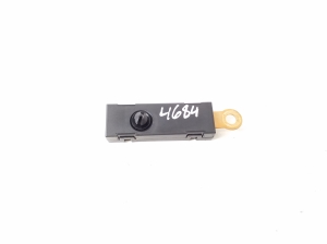 Mercedes Benz B-Class 246 (2011–2017) Antenna amplifier A1568200089 - 2