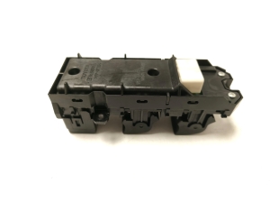 TOYOTA Prius W50 (2015–2020) Front door glass switch 8404047080 - 3