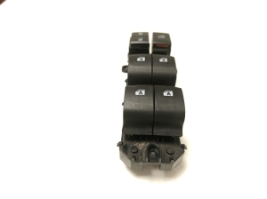 TOYOTA Prius W50 (2015–2020) Front door glass switch 8404047080 - 4