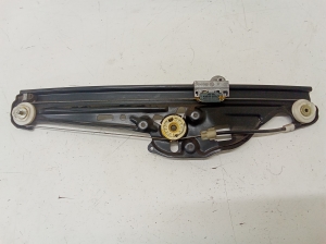 BMW 5 SERIES E61 (2004–2010) Rear side door window regulator 7034388 - 4