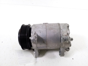 BMW X1 F48 (2015–2022) A/C compressor 6826873 - 2