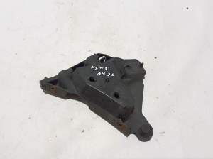 VOLVO XC60 (2008–2017) Front bumper bracket 30764618 - 2