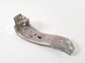 Sonstiger Halter - 7301585
