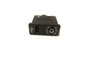 USB-Anschluss - 9237653