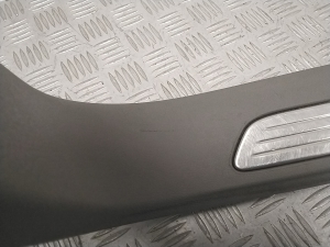 Porsche Cayenne (2010–2017) Inner sill trim 7P5853369J - 4