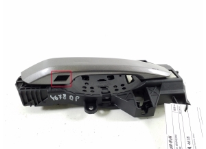 AUDI A4 B9 (2015–2026) Front door external opening handle and its details - 5
