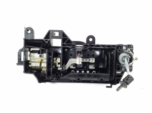 AUDI A4 B9 (2015–2026) Front door external opening handle and its details - 3