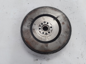  Clutch flywheel 