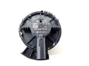 AUDI A4 B9 (2015–2026) Airbag sensor 4M0955557A - 2