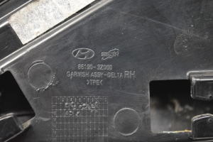 Hyundai i40 (2011–2026) Mirror triangle trim 861903Z000 - 3