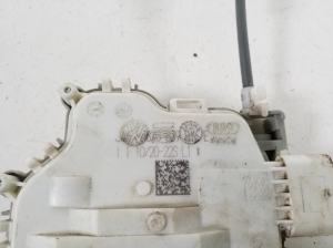 AUDI A4 B9 (2015–2026) Rear side door lock 8X0839016E - 2
