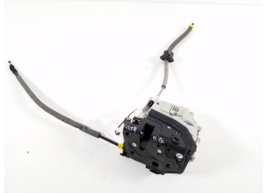 AUDI A4 B9 (2015–2026) Rear side door lock 8X0839016E - 3