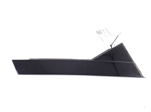   Autre pièce de porte latérale arrière  - 8W9839904A 