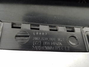 AUDI A4 B9 (2015–2026) Sonstiges Teil der hinteren Seitentür 8W0839901 - 3