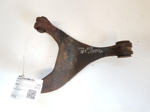 Rear control arm - 20252XA00A