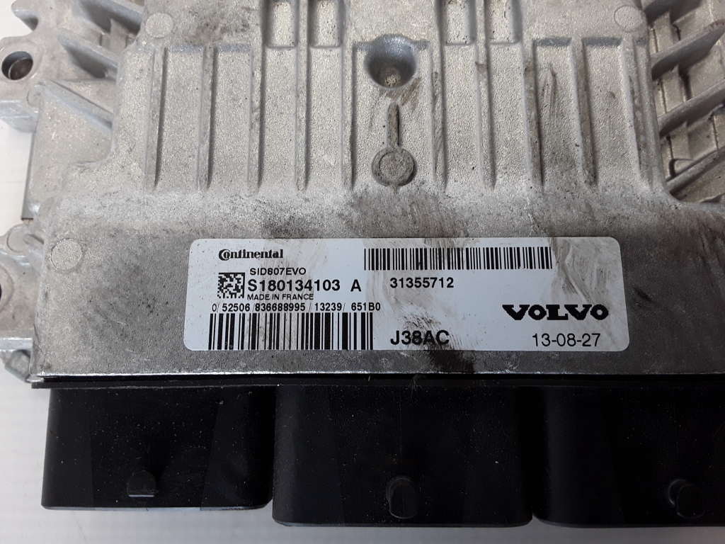 VOLVO V60 1 generation (2010-2020) Calculateur d'unité de commande du moteur 31355712 21084467