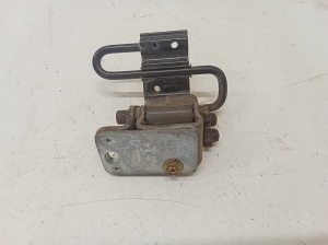 AUDI A4 B7 (2004–2008) Unteres Scharnier Tür hinten 8E0833412E
